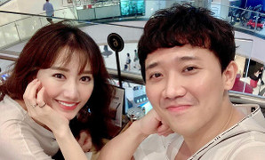 Thử đòi quà 20/10 theo cách fan chỉ dẫn, Hari Won nhận cái kết đắng từ Trấn Thành