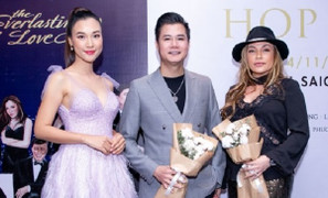 Bận rộn chuẩn bị lễ cưới, Á hậu Hoàng Oanh vẫn rạng rỡ hội ngộ danh ca Thanh Hà