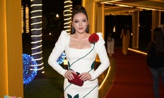 Lý Nhã Kỳ đến trễ, nhiều nghệ sĩ về sớm ở 'Liên hoan phim Việt Nam 2019'