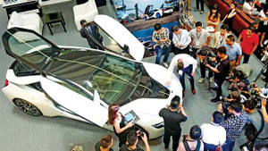 Xe sang vắt chân lo chạy thuế