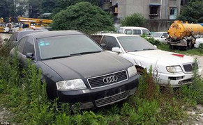 Cận cảnh dàn siêu xe bí ẩn bị đại gia Trung Quốc bỏ rơi trong rừng