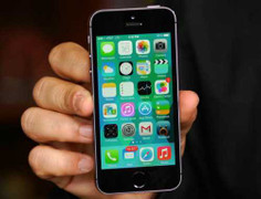 iPhone cũ 'rủ' iPhone mới ế ẩm