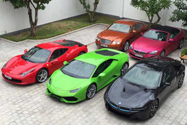 Phan Thành 'đốt' trăm tỷ cho siêu xe trong hơn 1 năm