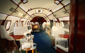 Điều khó tưởng tượng trong 'du thuyền bay' hơn 1.800 tỷ đồng