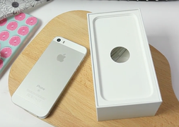 Xuất hiện iPhone SE hàng demo giá 9 triệu đồng tại Hà Nội