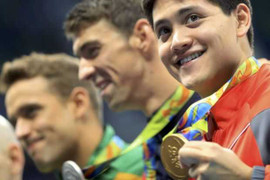 Trước khi thắng Michael Phelps để 'ẵm' gần triệu USD, Joseph Schooling đã là 'máy kiếm tiền'