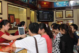 Tiếp tục lao dốc, giá vàng hôm nay 1/9 khiến nhà đầu tư sốc