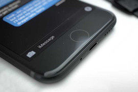 Không chỉ iPhone 7, mà iPhone 7C cũng có đã mặt ở Việt Nam