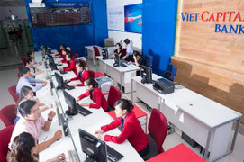 Giật mình lãi suất tiết kiệm lập kỷ lục 8,2%/năm