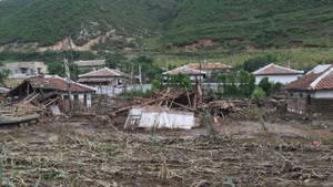 Giật mình hình ảnh Triều Tiên hoang tàn trong trận lũ lụt khủng khiếp