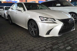 Lộ diện siêu xe Lexus GS 200t giá 3,1 tỷ đồng tại Hà Nội trước ngày triển lãm