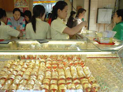 Giá vàng hôm nay 18/10 bất ngờ bật tăng