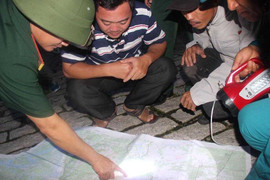 Tìm kiếm máy bay trực thăng rơi ở Vũng Tàu trong đêm