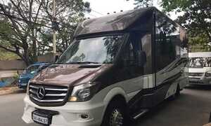 Nhà di động Mercedes-Benz về Việt Nam