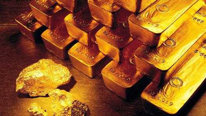 Giá vàng ‘rơi tự do’, thị trường chao đảo