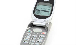 Bất ngờ iPhone nắp gập, màn hình cong sắp ra mắt