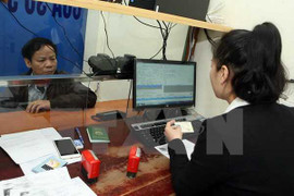 Thực hư tin đồn tăng lệ phí cấp hộ chiếu lên 70 USD/quyển