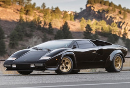 Siêu xe biểu tượng một thời Countach của Lamborghini