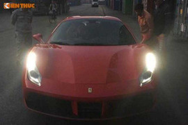 Cận cảnh Ferrari 488 Spider cập bến Việt Nam đầu năm 2017