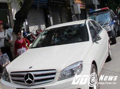 Trộm gương ô tô hoành hành ngày cận Tết