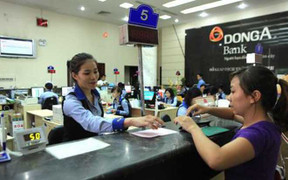 Sát Tết, dân nhiều tiền, ngân hàng tăng ‘nóng’ lãi suất