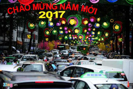 Sài Gòn lại tắc nghẽn nghiêm trọng, hàng nghìn xe cộ kẹt cứng