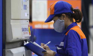 Giá xăng hôm nay có thể không tăng