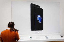 iPhone 7, 7 Plus giảm giá, iPhone đời cũ tăng giá