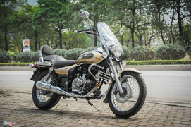 Môtô đường trường 220 phân khối giá hơn 60 triệu đồng