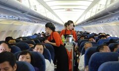 Áp sàn giá vé máy bay: Thời kỳ 'đi ngược' của hàng không Mỹ