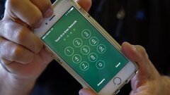 Không hỗ trợ iPhone sửa chữa, Apple bị kiện