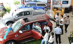 Vừa vào đợt đại hạ giá thứ 3, ô tô vẫn được kỳ vọng giảm tiếp