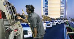 Ăn xin ở Dubai kiếm được trên 1,6 tỷ đồng/tháng