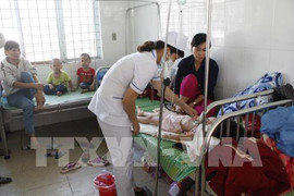 32 trẻ nhập viện cấp cứu nghi do ngộ độc thực phẩm