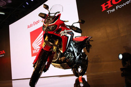 Honda Africa Twin giá 456 triệu đồng tại Ấn Độ, rẻ 1/2 tại Việt Nam