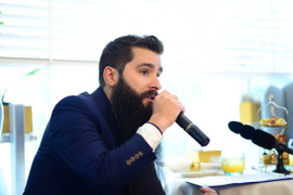 Đạo diễn phim Kong lập quỹ học bổng giáo dục nghệ thuật cho sinh viên Việt Nam tại Mỹ