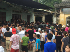 Dựng hiện trường vụ bé trai 35 ngày tuổi bị mẹ dìm chết trong chậu nước