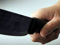 Bị xử lý vì vi phạm trật tự vỉa hè, người phụ nữ tấn công phó chủ tịch phường