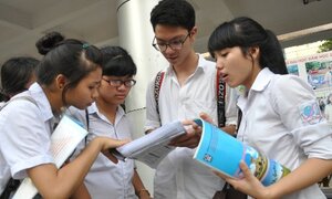 Đề thi THPT quốc gia môn lịch sử gây tranh cãi: Tổ ra đề nói gì?