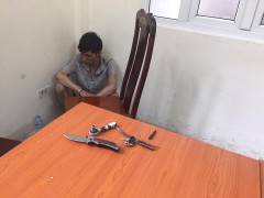 Cướp xe máy liều lĩnh rút dao tấn công CSGT giữa phố Hà Nội