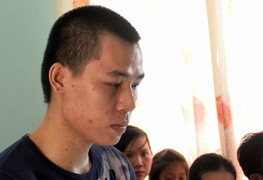 Cuồng ghen, nam thanh niên trút 'mưa dao' lên bạn gái rồi tự sát