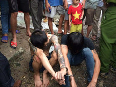 Chủ quán cơm chạy bộ theo taxi, tóm gọn 2 tên cướp