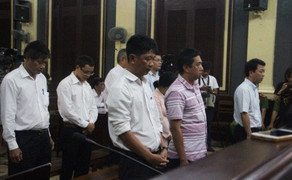 Vì sao lãnh đạo VN Pharma buôn thuốc giả nhưng lại xử tội buôn lậu?