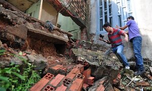 Hàng loạt căn nhà bị sập do sạt lở ở Đồng Nai