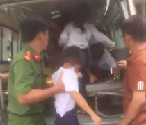 Gần 400 học sinh tiểu học nhập viện sau khi uống sữa miễn phí