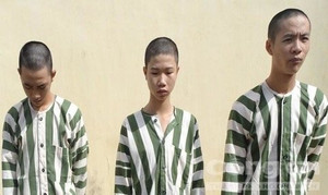 Bắt băng nhóm ‘tuổi teen’ chuyên dùng dao uy hiếp phụ nữ để cướp tài sản