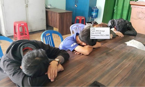 Can ngăn 2 nhóm khách đánh nhau, chủ quán karaoke bị đâm chết