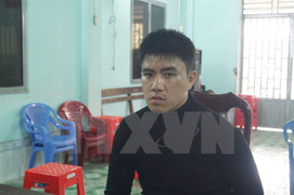 Mang súng lẻn vào nhà dân để trộm tài sản nhưng lại... ngủ quên