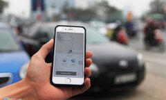 Hà Nội cấm Uber, Grab trên nhiều tuyến phố: 'Muốn về nhà chắc phải xé logo'