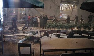 Sập sàn giao dịch chứng khoán ở Indonesia, hơn 70 người bị thương